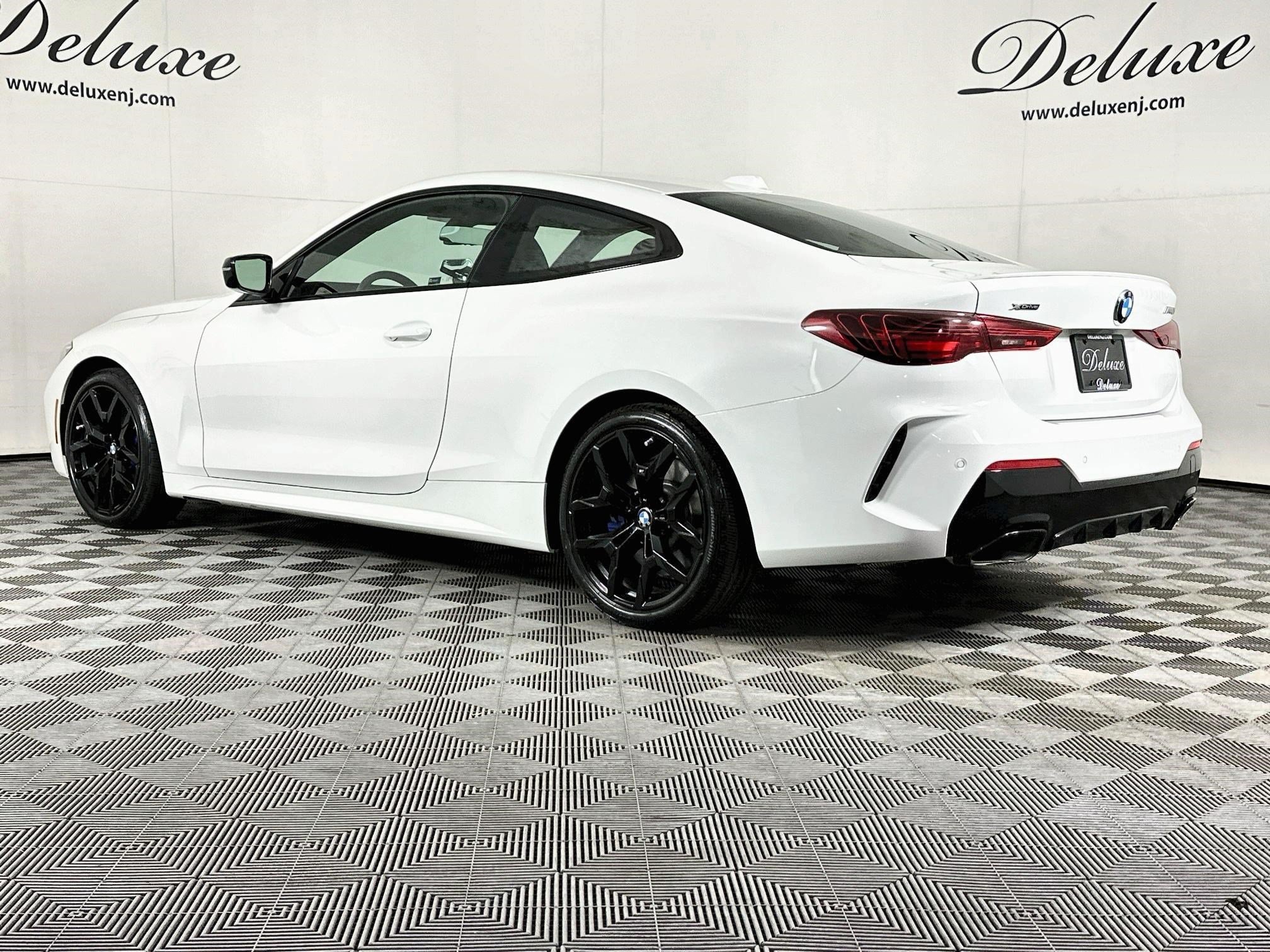 Used 2025 BMW 440i xDrive Coupe w/ Premium Package AWD/4WD image 4