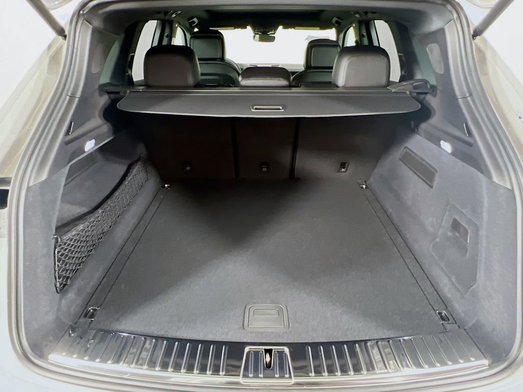 New 2026 Porsche Cayenne image 28