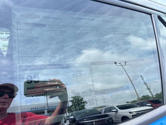 New 2025 Chevrolet Blazer EV RS image 36