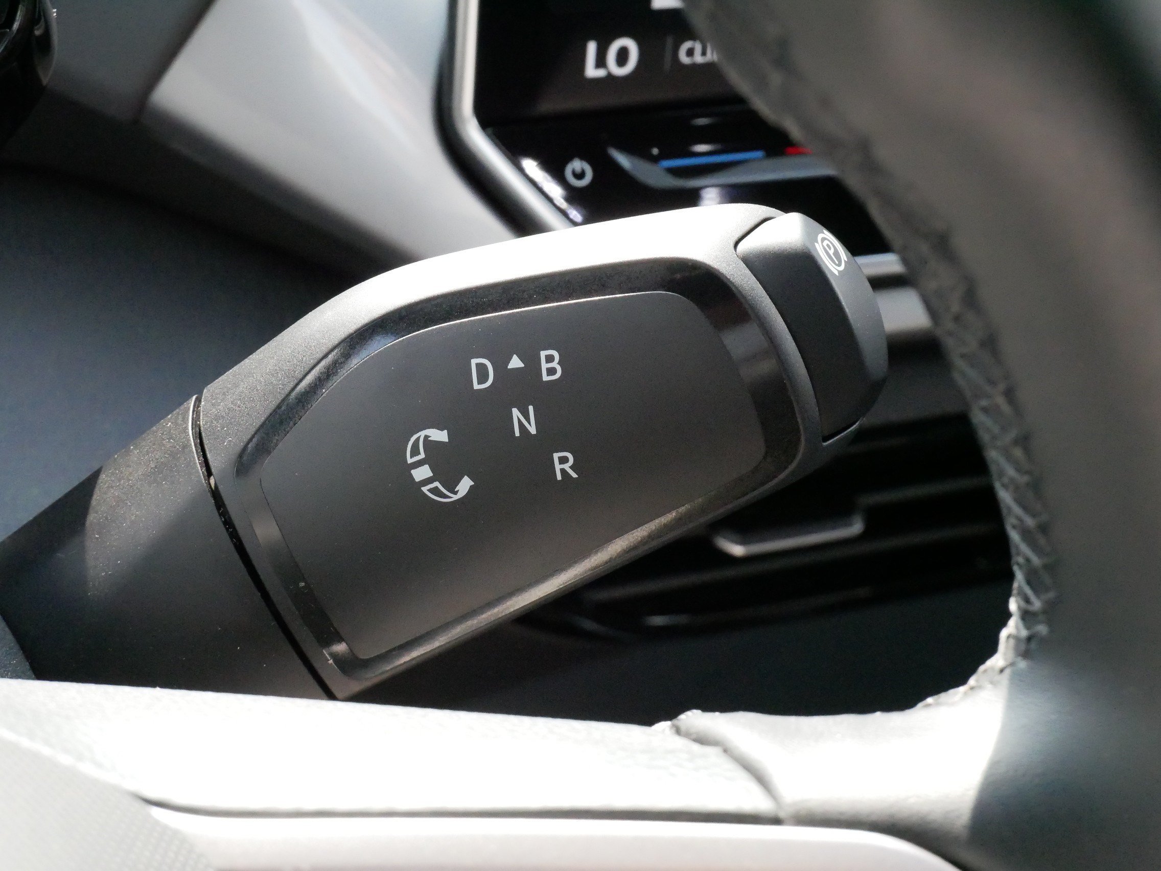 Certified 2025 Volkswagen ID.4 Pro S Plus AWD/4WD image 24