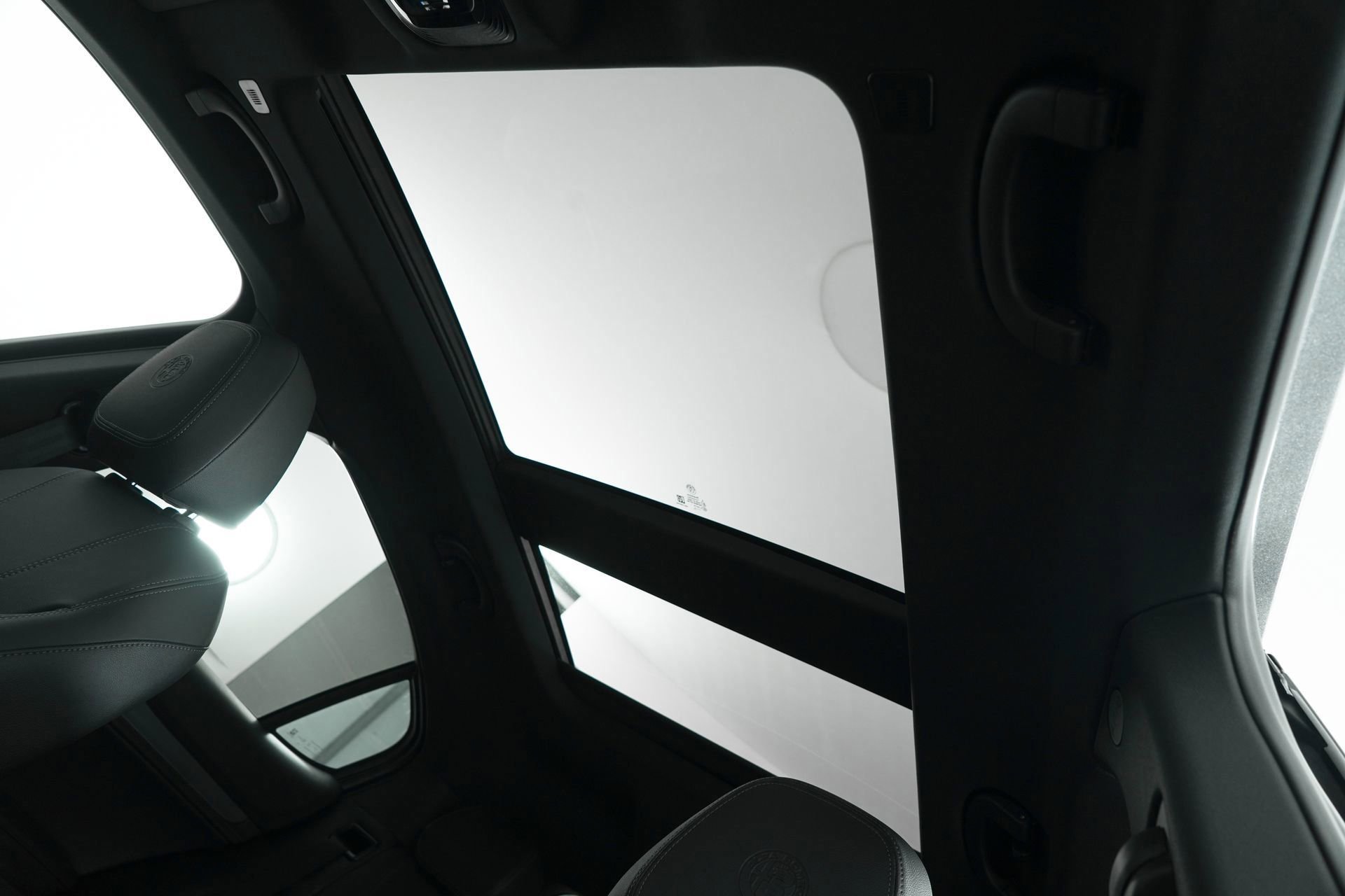 New 2025 Alfa Romeo Stelvio Sprint image 32