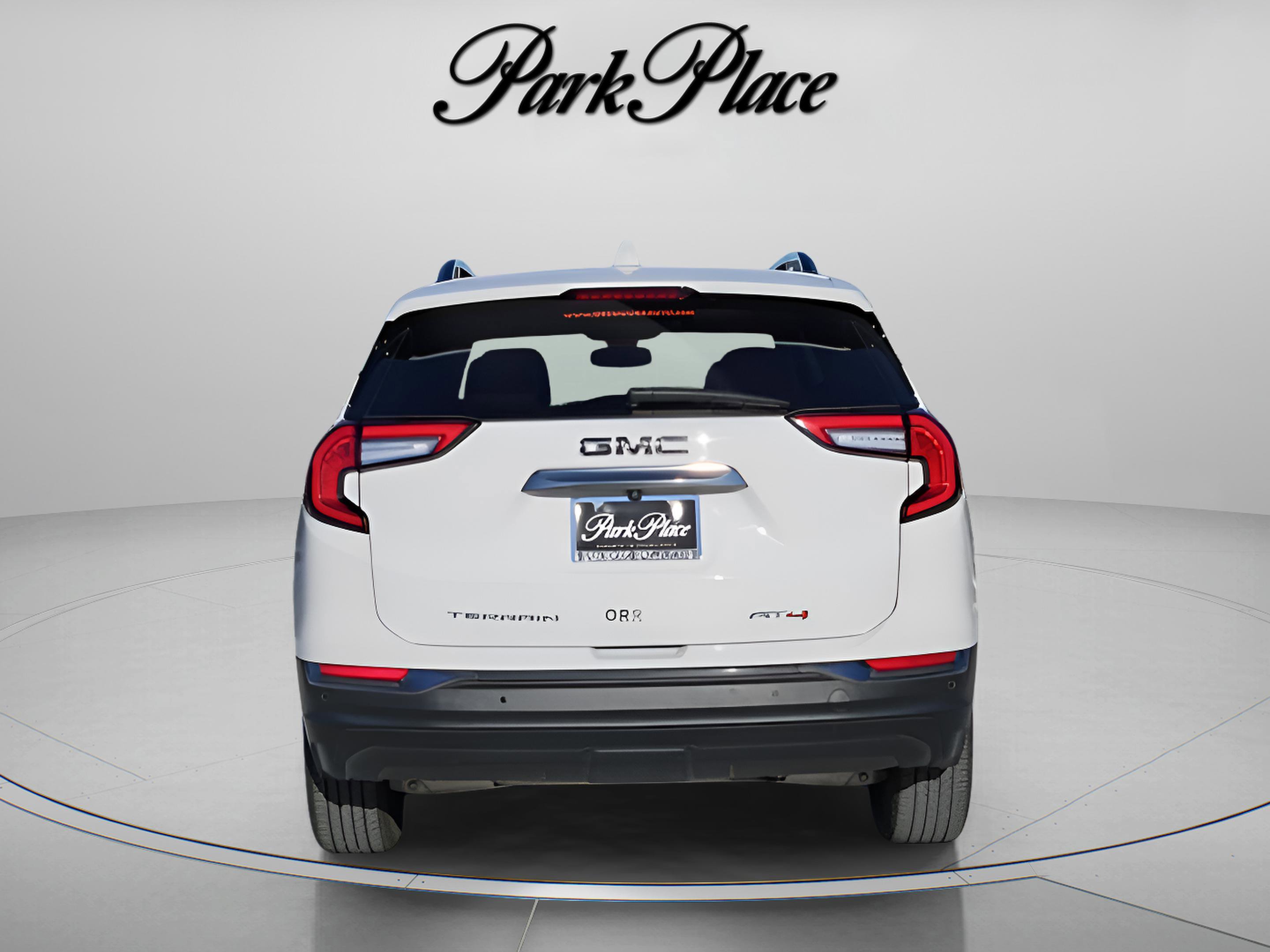 Used 2022 GMC Terrain AT4 w/ Infotainment Package II image 4