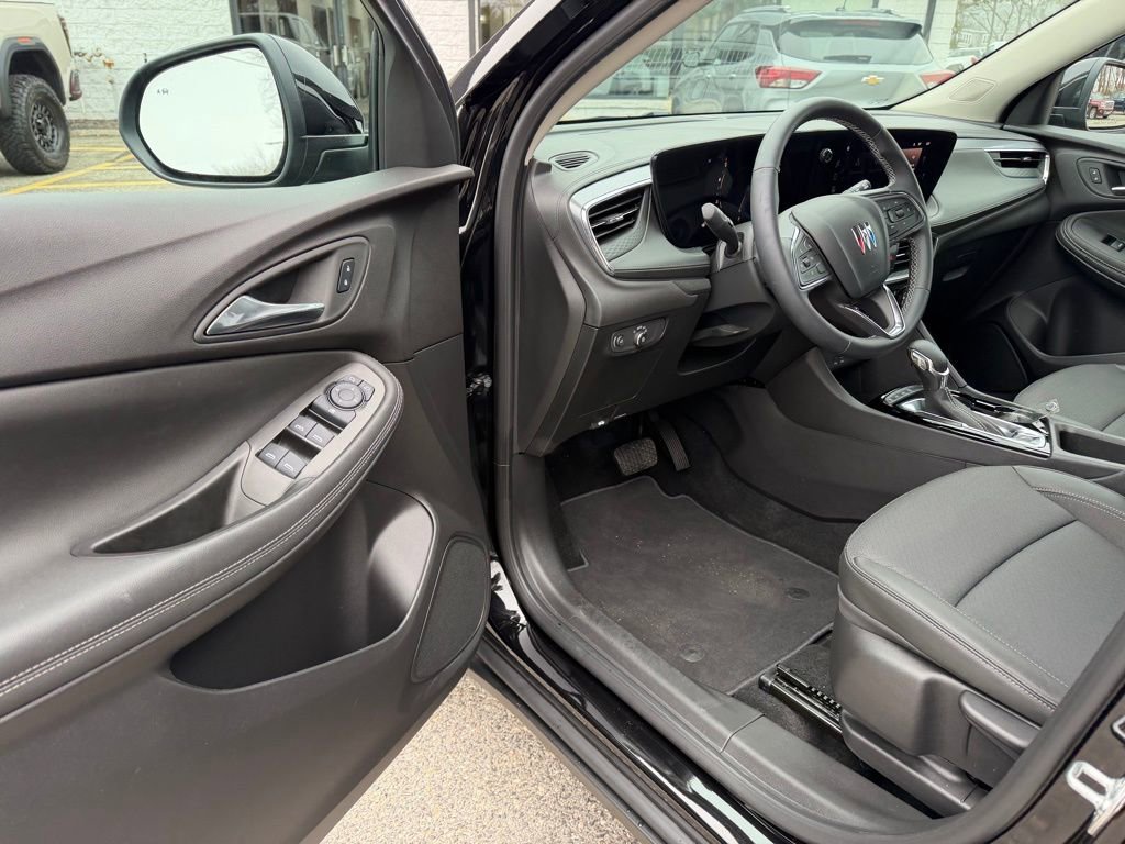 Used 2025 Buick Encore GX Preferred image 15