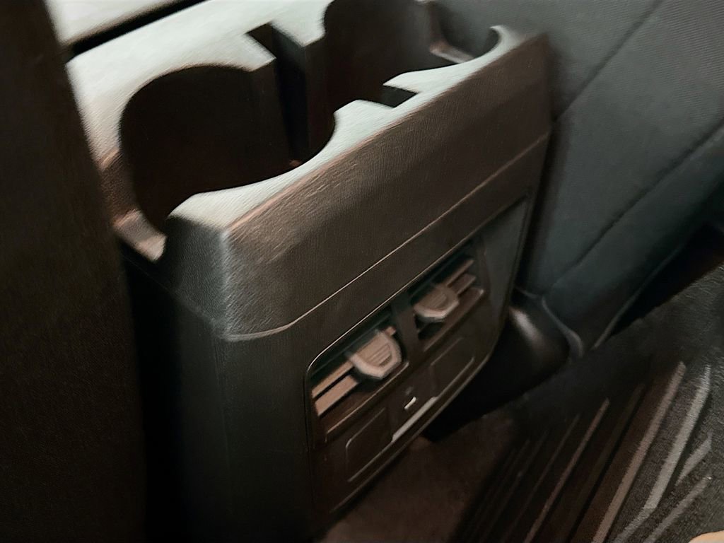 Used 2025 GMC Canyon Elevation image 24