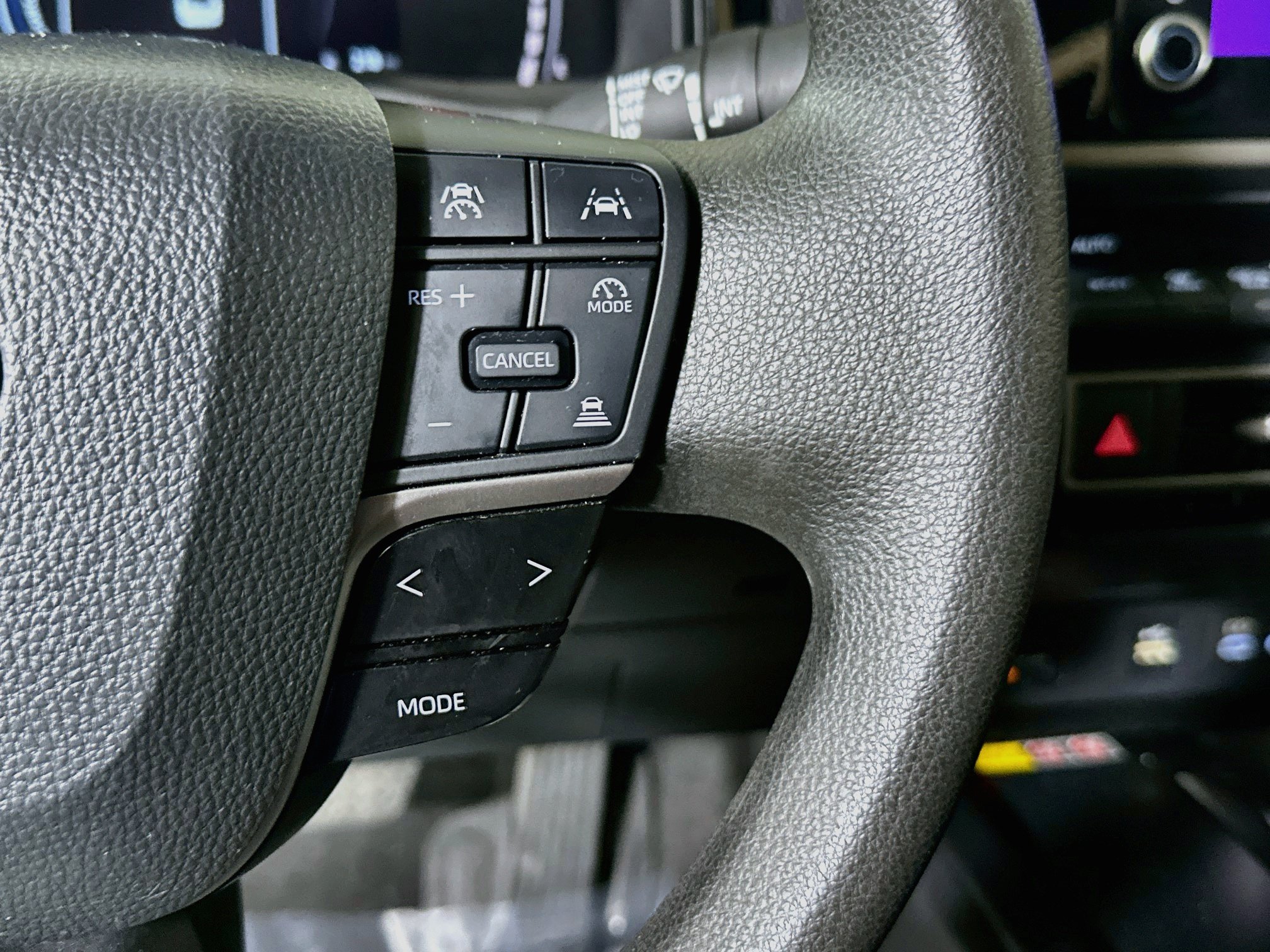 Used 2025 Toyota Camry LE w/ Convenience Package FWD image 17