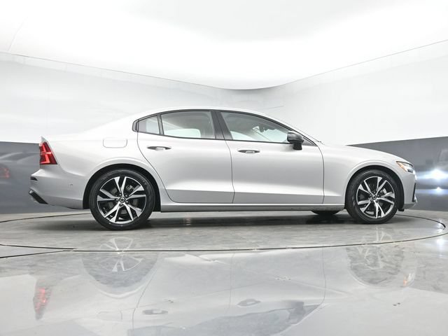 Used 2025 Volvo S60 B5 Plus AWD/4WD image 51