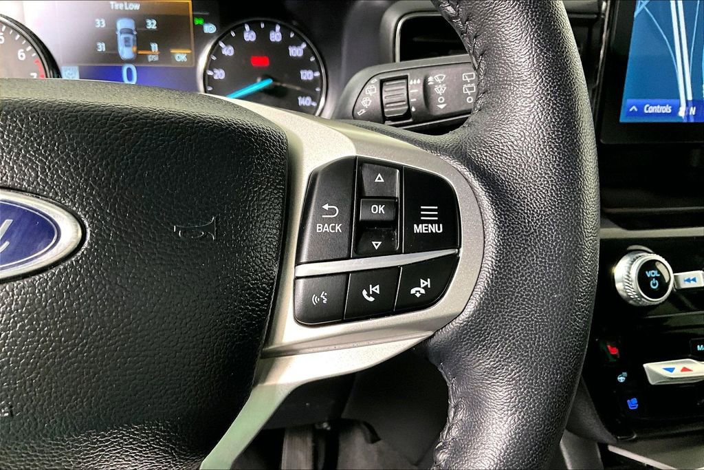 Used 2023 Ford Explorer Limited image 19
