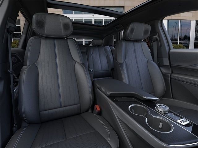 New 2025 Cadillac Lyriq Luxury RWD image 16