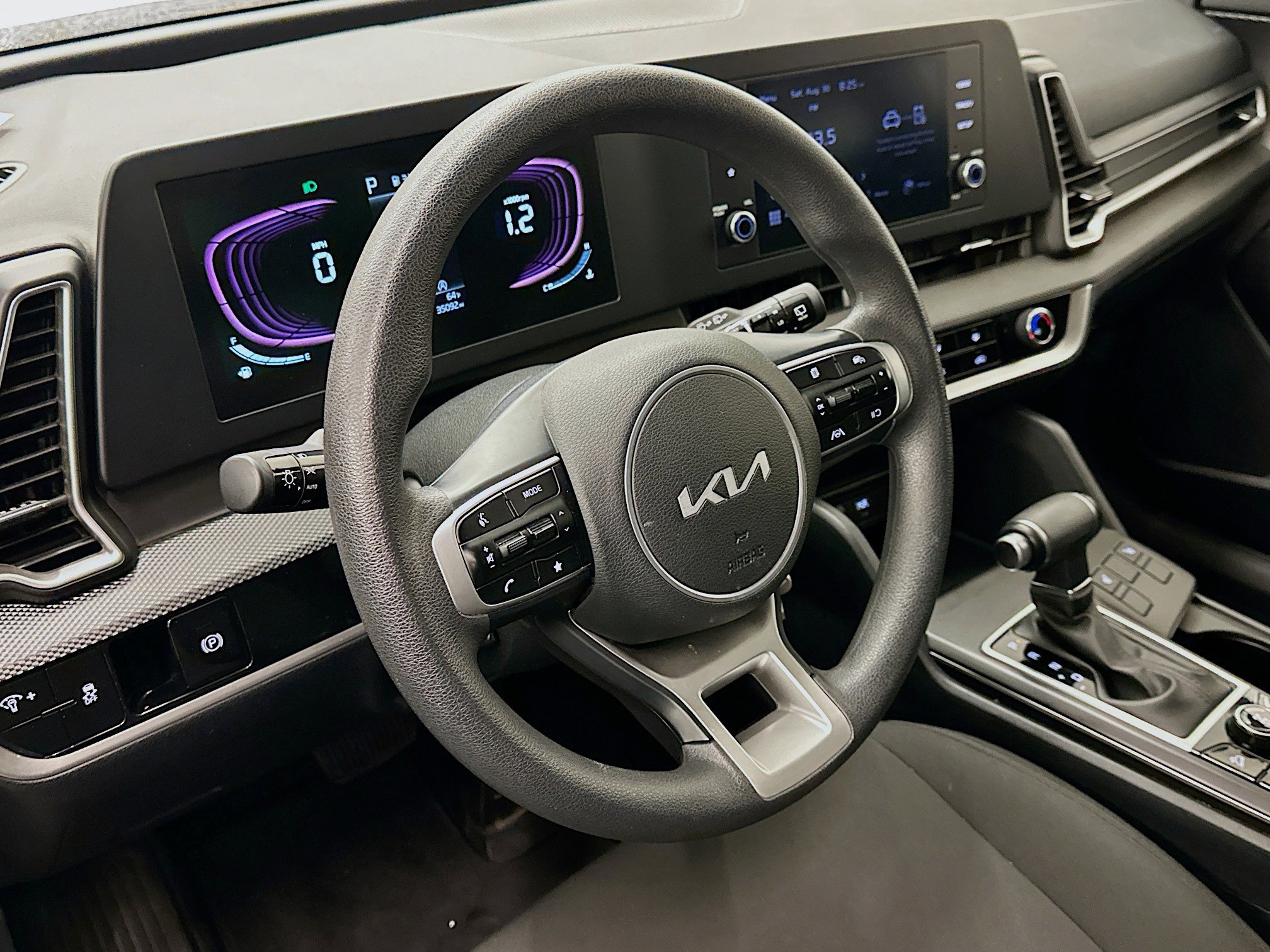 Used 2024 Kia Sportage LX image 18