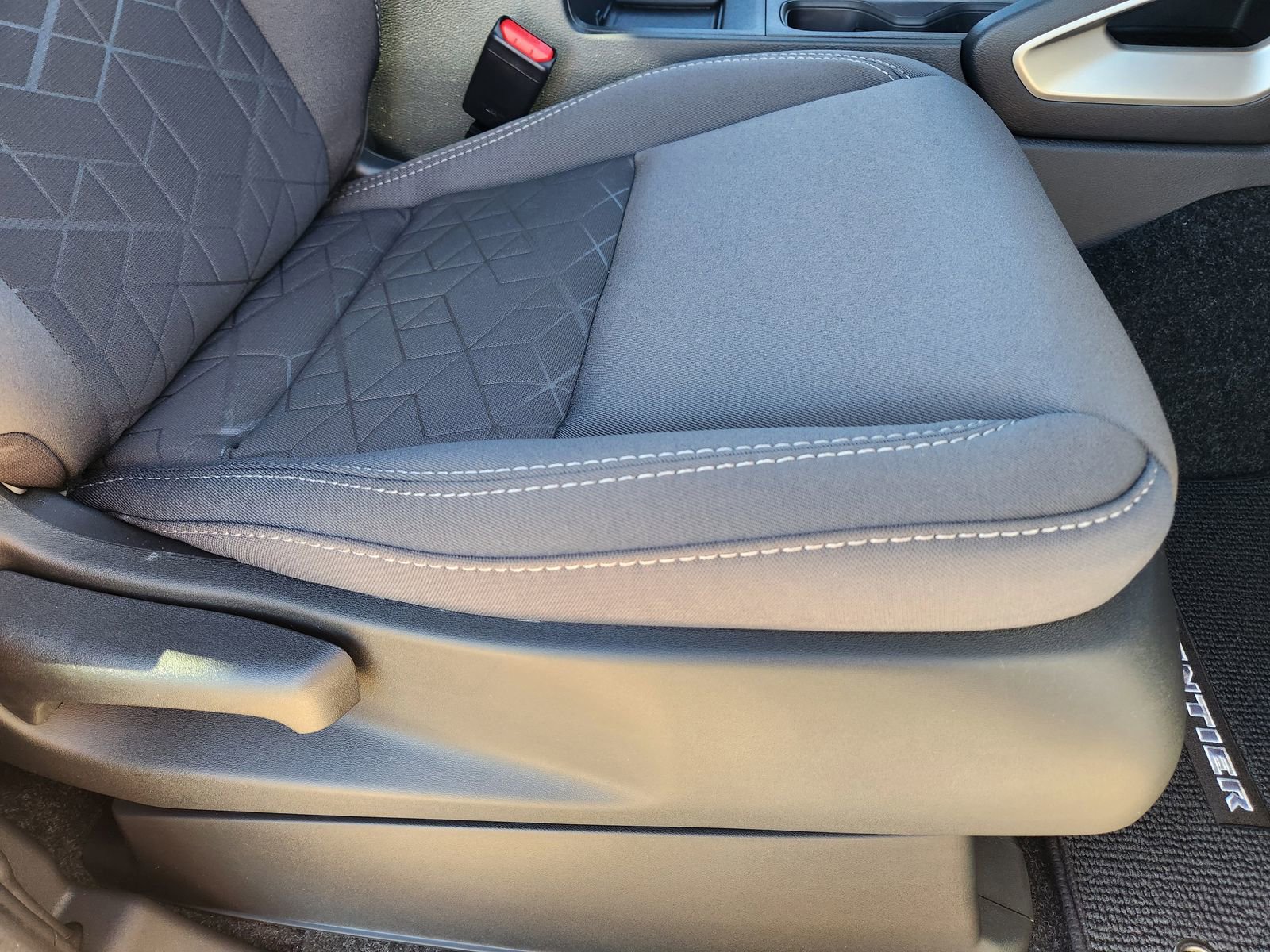 New 2026 Nissan Frontier SV w/ Tow Package image 22