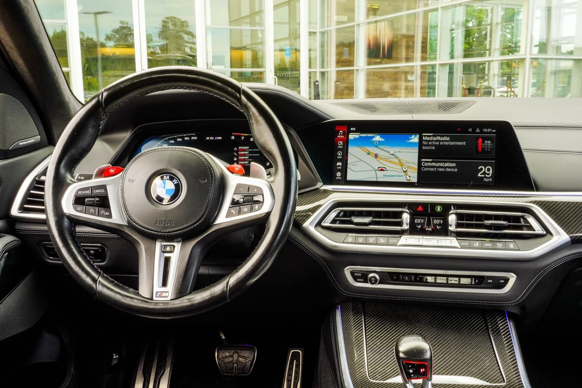 Used 2022 BMW X5 M w/ Executive Package AWD/4WD image 17