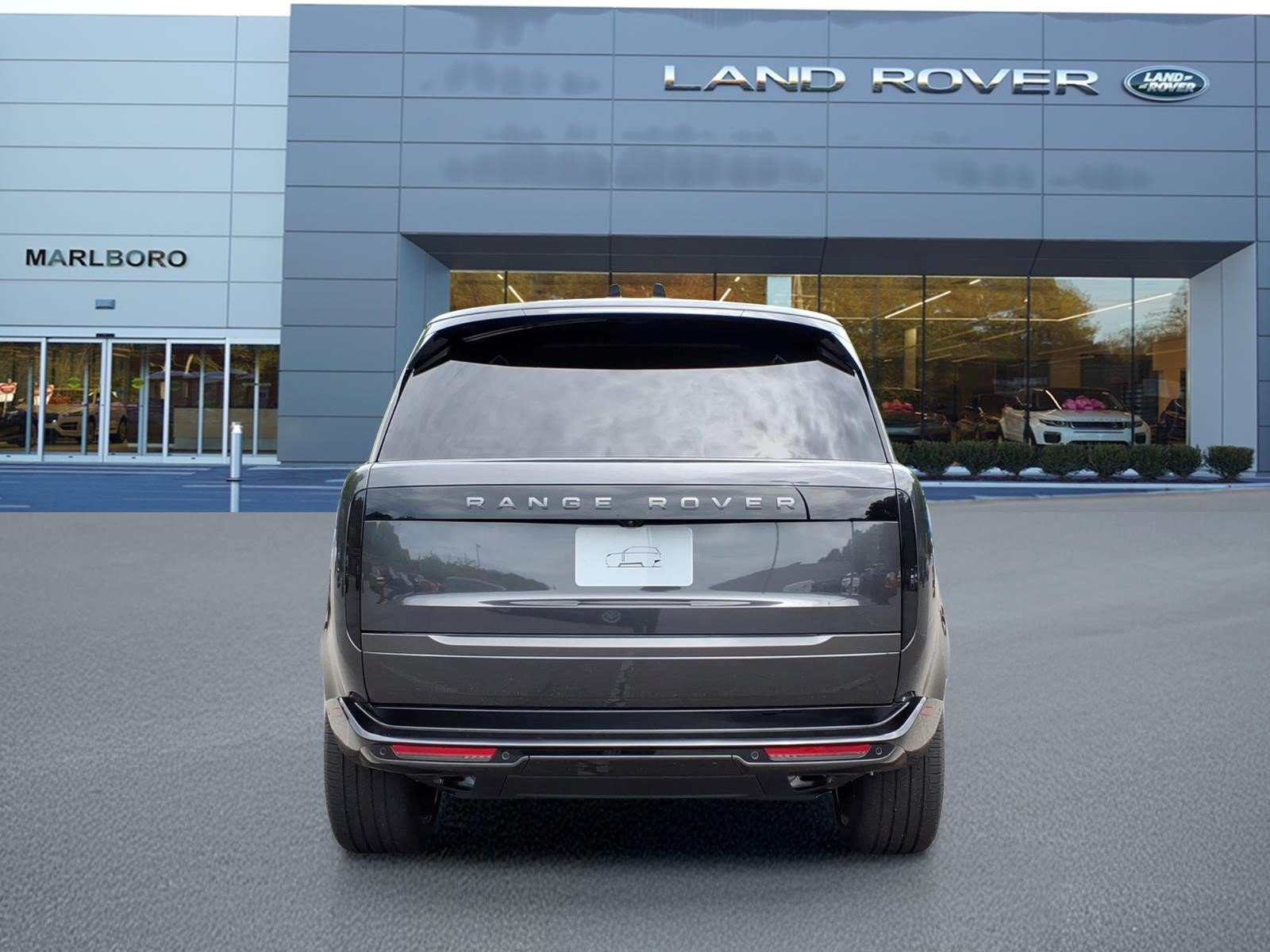 New 2026 Land Rover Range Rover Long Wheelbase SE AWD/4WD image 7