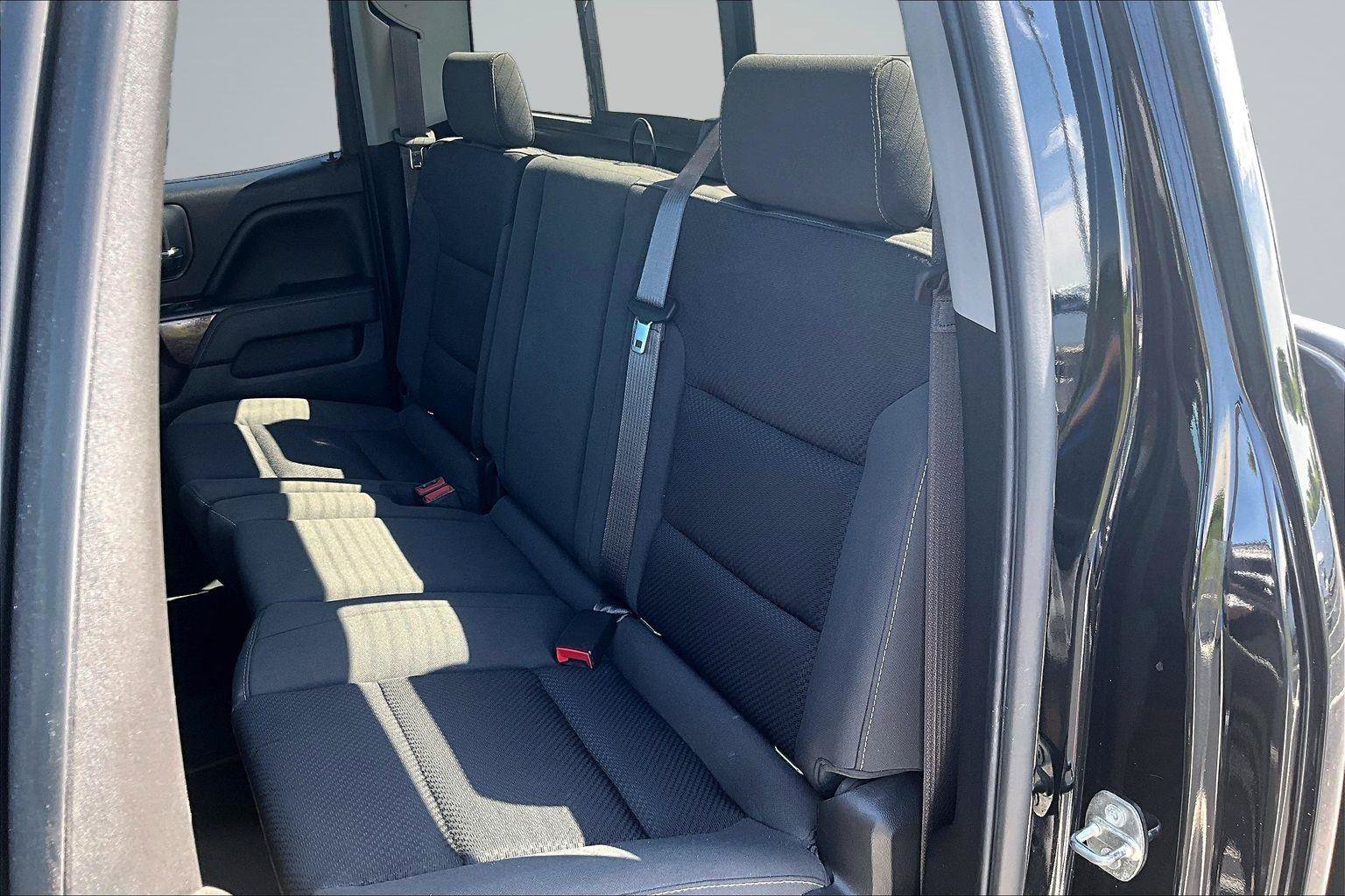 Used 2017 GMC Sierra 1500 SLE w/ SLE Value Package AWD/4WD image 27