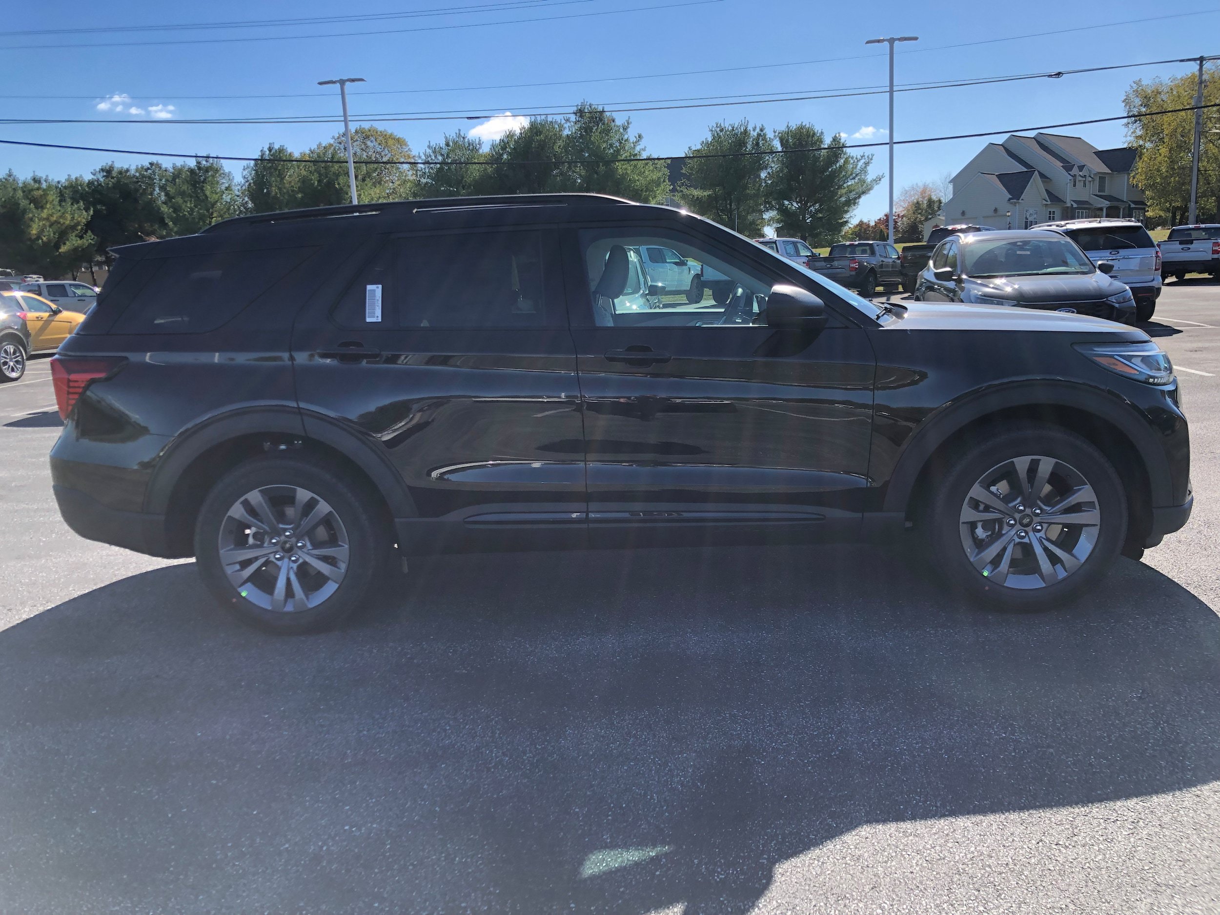 New 2026 Ford Explorer Active w/ Active Comfort Package AWD/4WD image 7