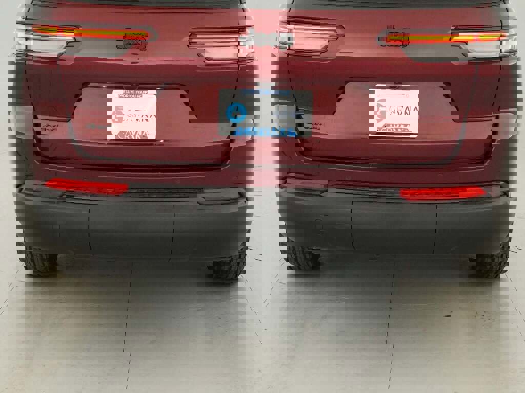 New 2025 Jeep Grand Cherokee L Laredo image 35