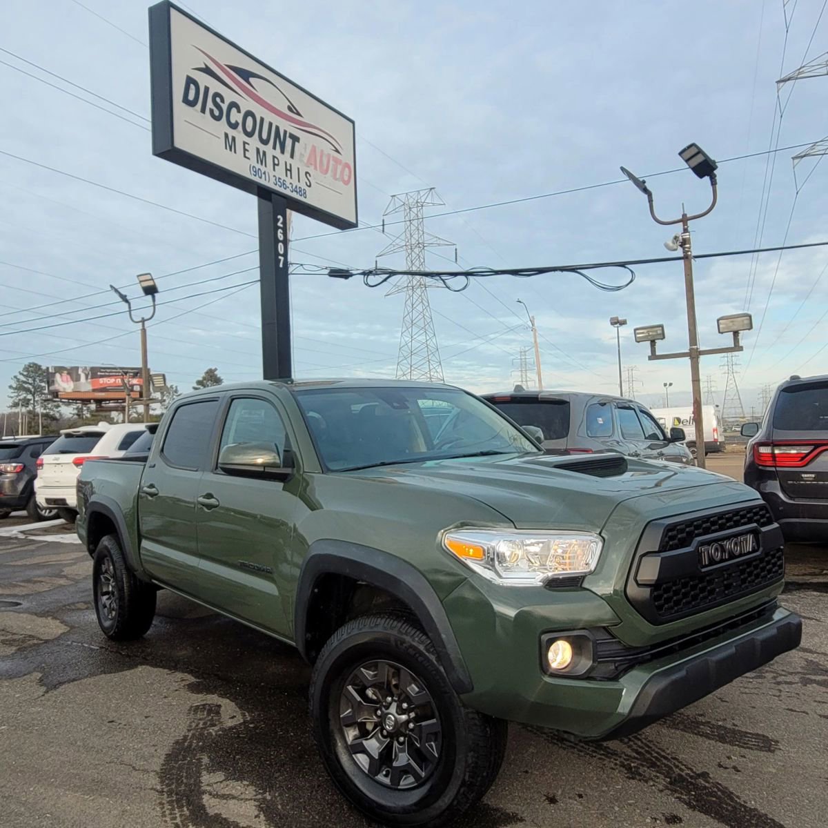 Used 2021 Toyota Tacoma SR5 w/ Trail Edition image 3