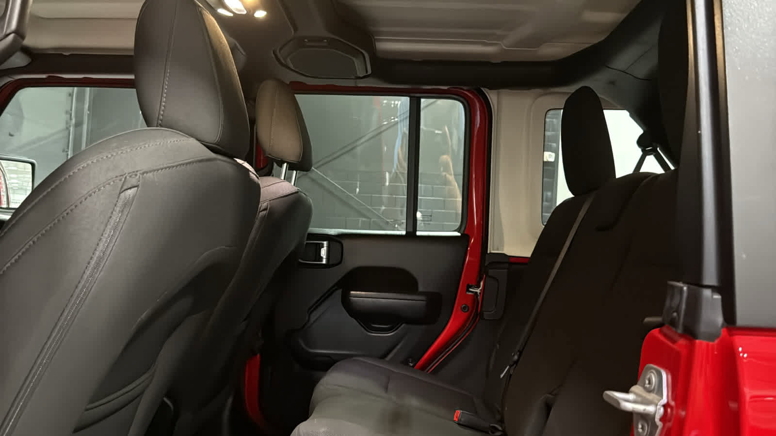 Used 2022 Jeep Wrangler Unlimited Sport AWD/4WD image 26