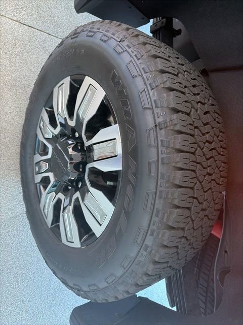 Certified 2026 GMC Sierra 2500 Denali w/ Denali Reserve Package image 9