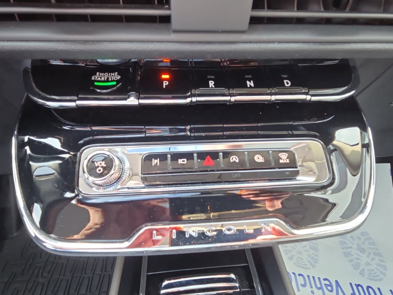 Used 2023 Lincoln Corsair AWD w/ Equipment Group 101A image 23