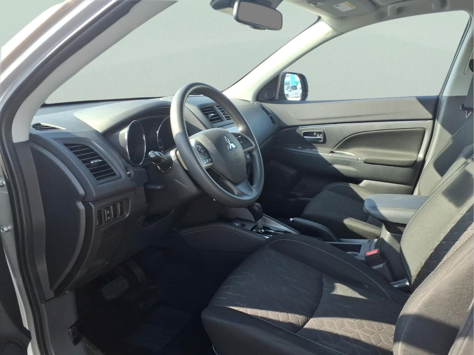 Used 2024 Mitsubishi Outlander Sport AWD image 21