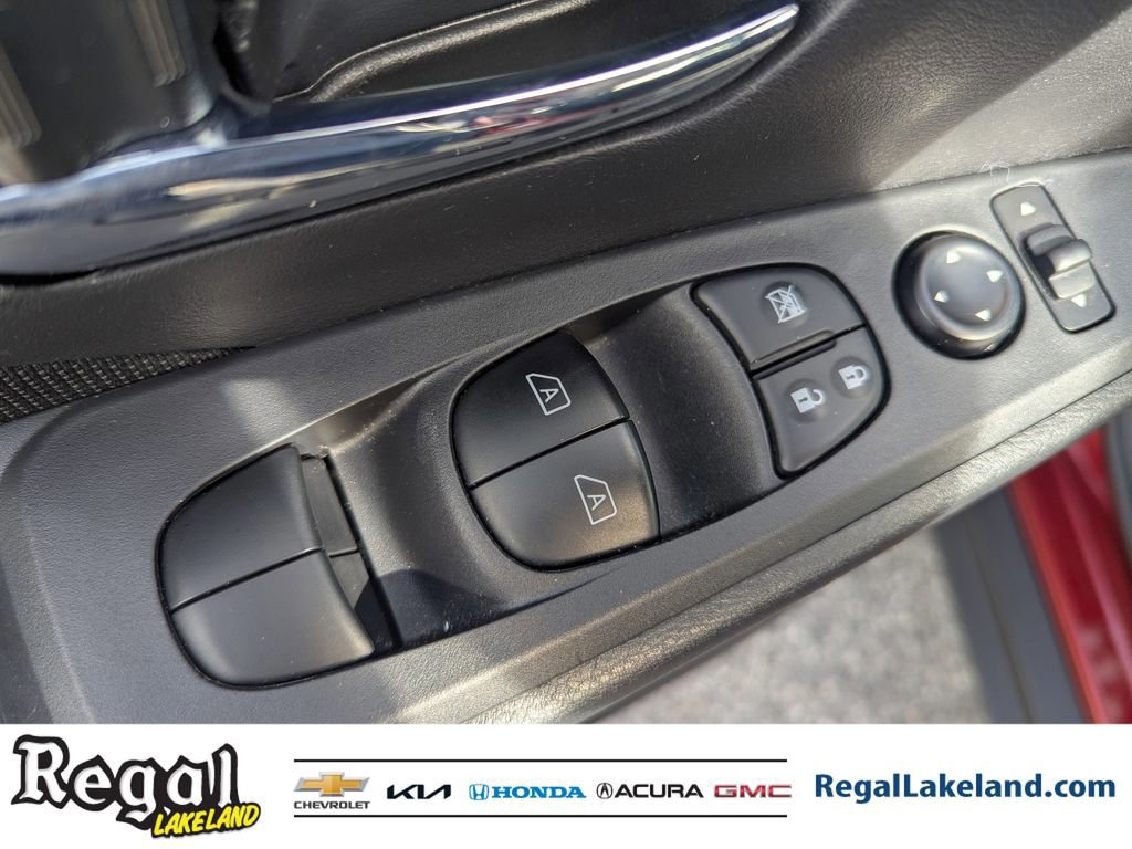 Used 2024 Nissan Kicks SV image 16