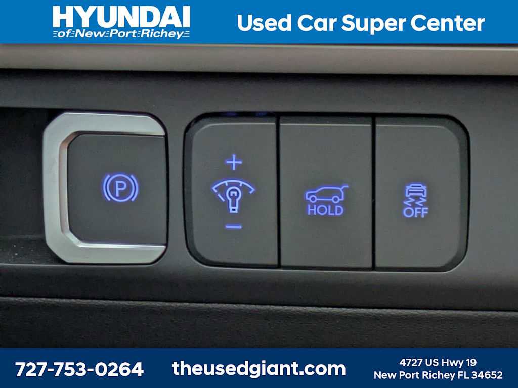 Used 2025 Hyundai Santa Fe Limited FWD image 36