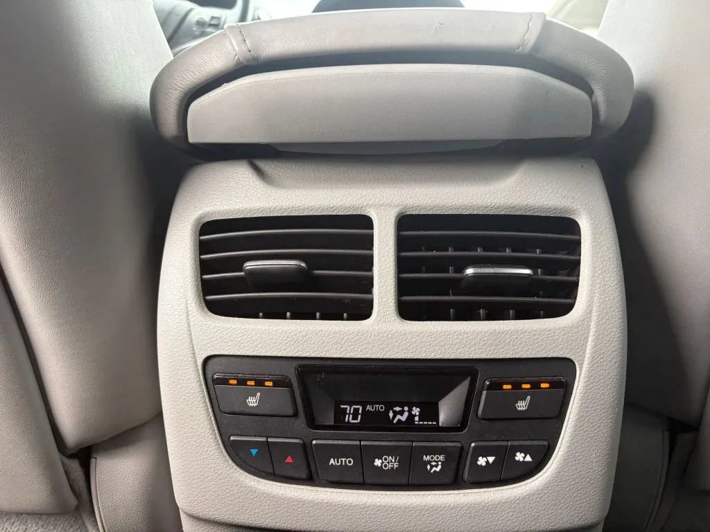 Used 2016 Acura MDX SH-AWD image 12