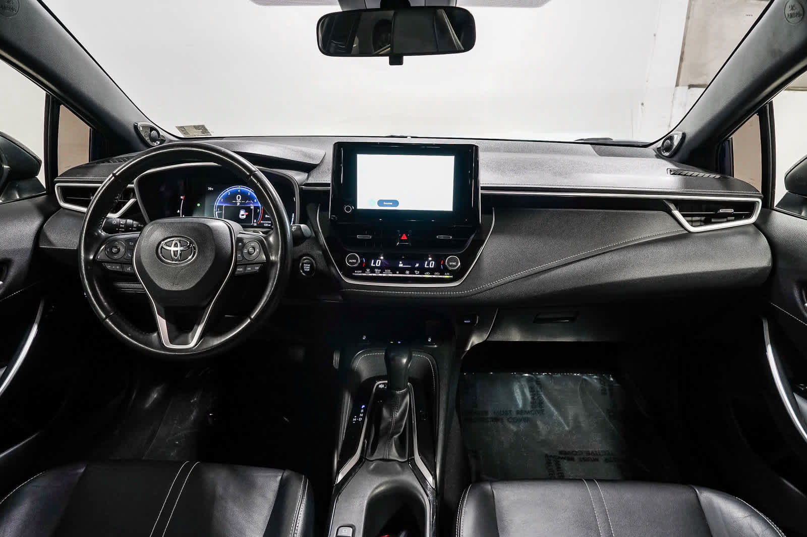 Used 2024 Toyota Corolla XSE FWD image 13