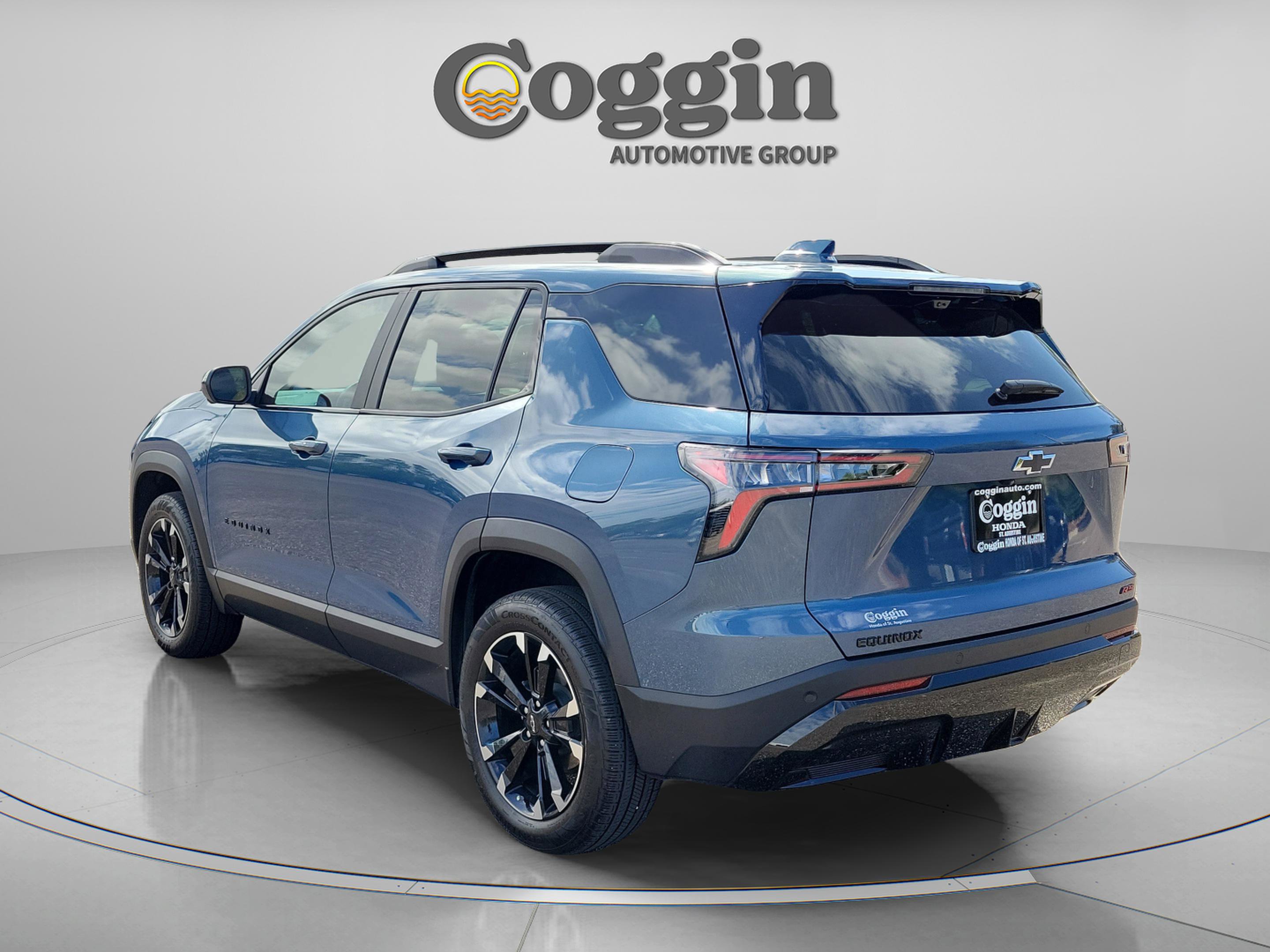 Used 2025 Chevrolet Equinox RS w/ Safety and Technology Package image 3