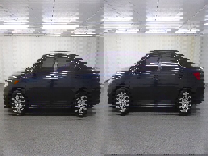 Used 2013 Toyota Camry LE image 4