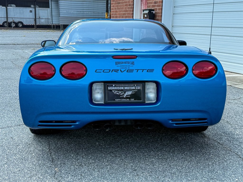 Used 1999 Chevrolet Corvette Coupe w/ Lighting Pkg RWD image 21