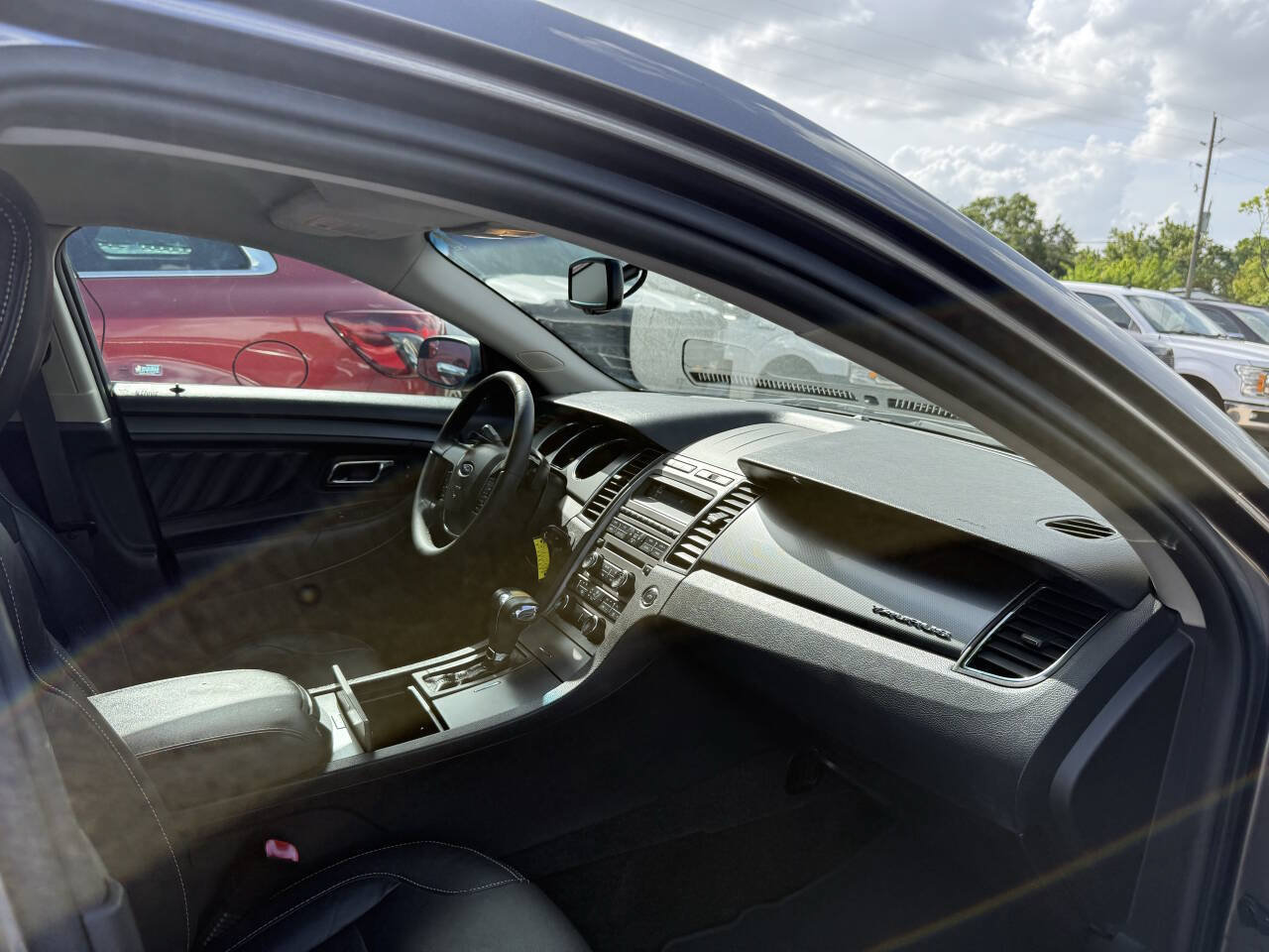 Used 2012 Ford Taurus SEL FWD image 9