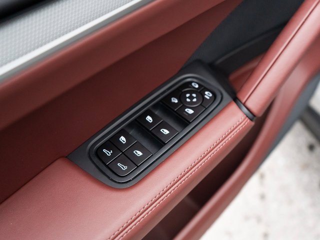 Certified 2026 Porsche Cayenne S image 16
