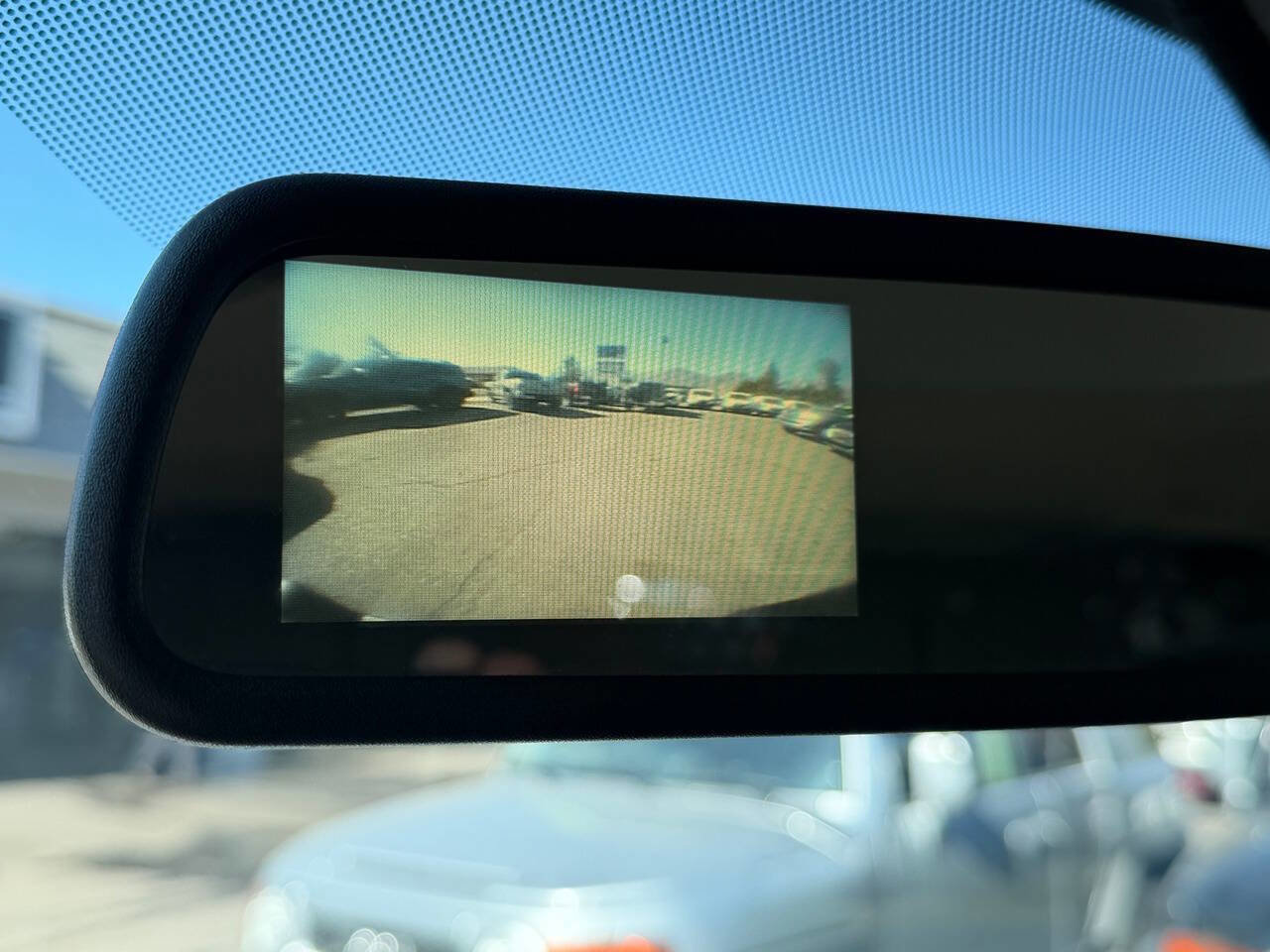 Used 2014 Chevrolet Express 2500 image 39