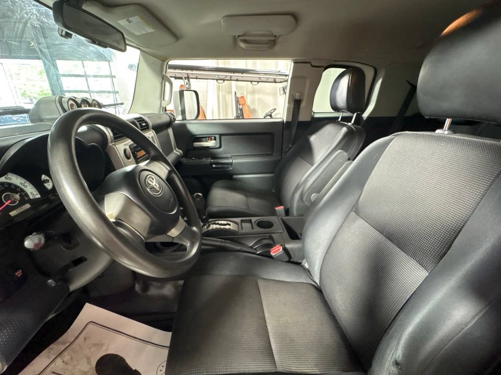 Used 2010 Toyota FJ Cruiser 4WD image 14