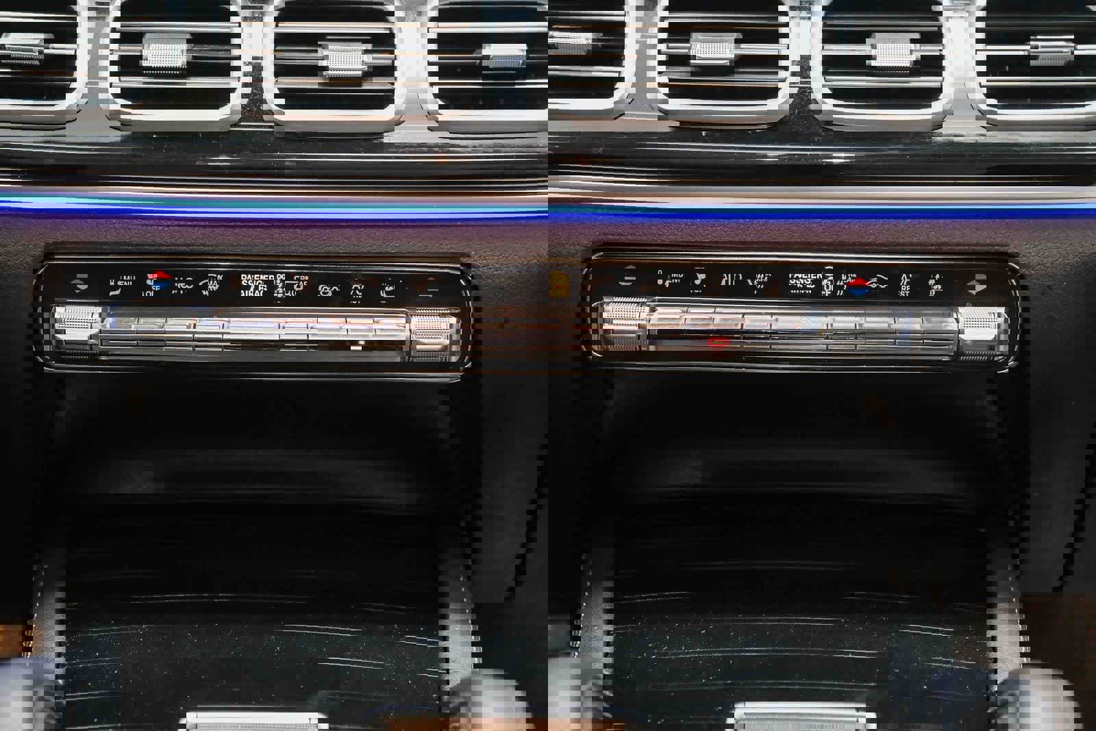 Certified 2024 Mercedes-Benz GLE 450e 4MATIC image 17