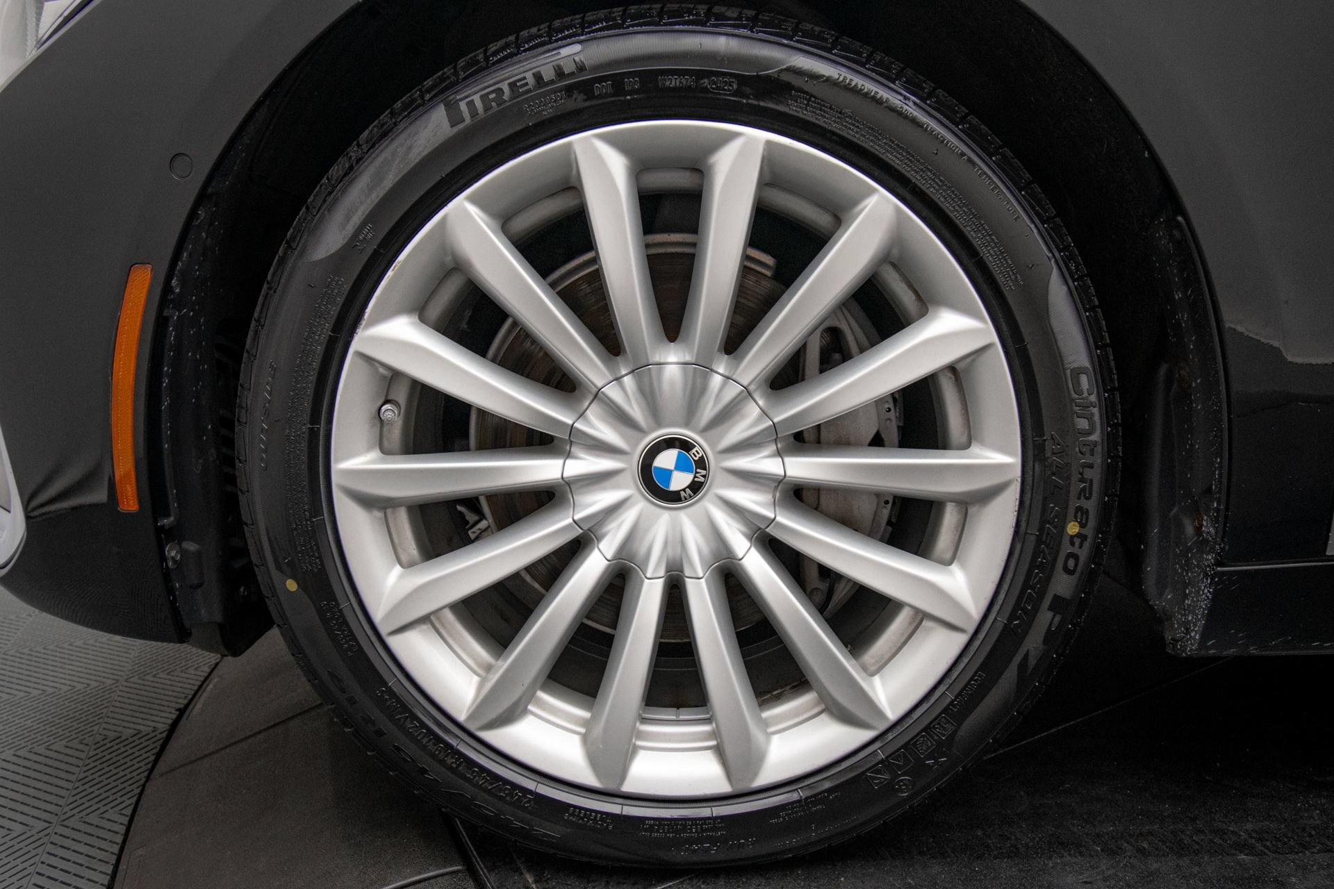 Used 2020 BMW 740i xDrive AWD/4WD image 26