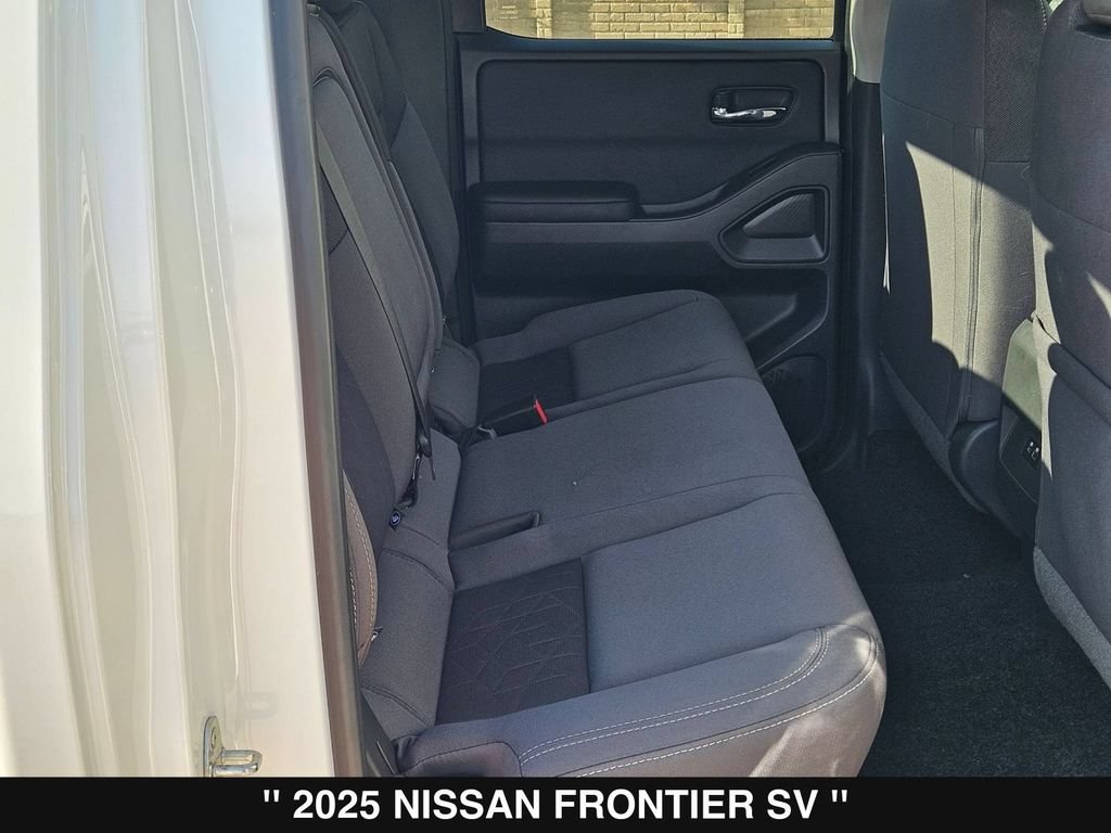 Used 2025 Nissan Frontier SV RWD image 26