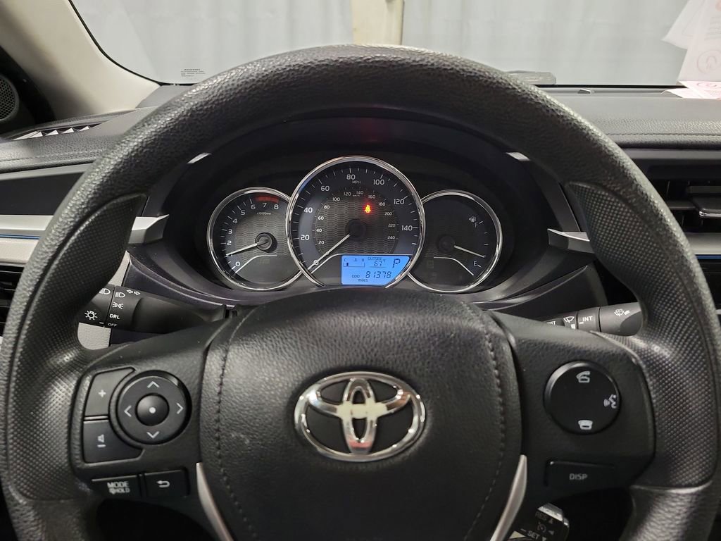Used 2015 Toyota Corolla LE image 14
