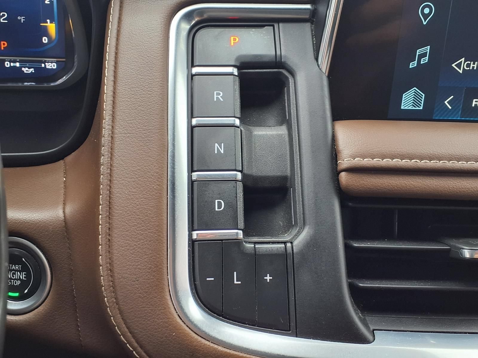 Used 2023 Chevrolet Suburban High Country w/ Max Trailering Package AWD/4WD image 8