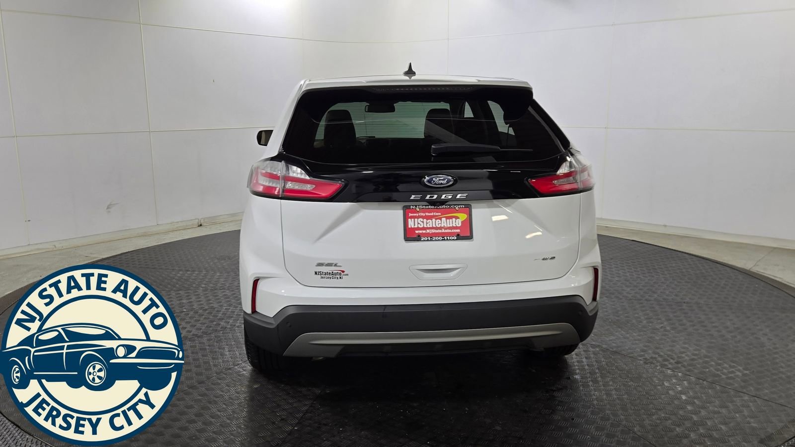 Used 2023 Ford Edge SEL image 6