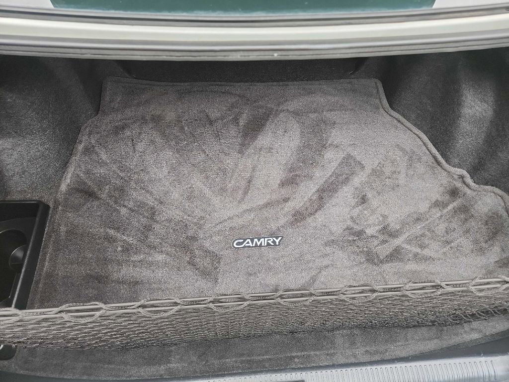 Used 2002 Toyota Camry LE FWD image 26