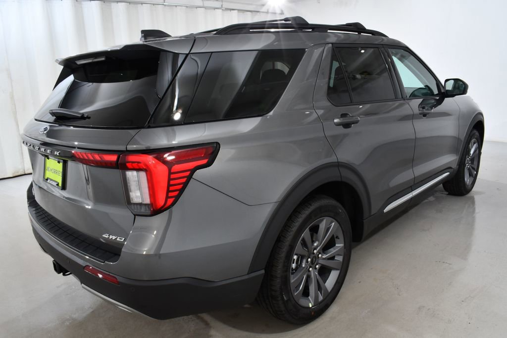 New 2025 Ford Explorer Active w/ Active Comfort Package image 11