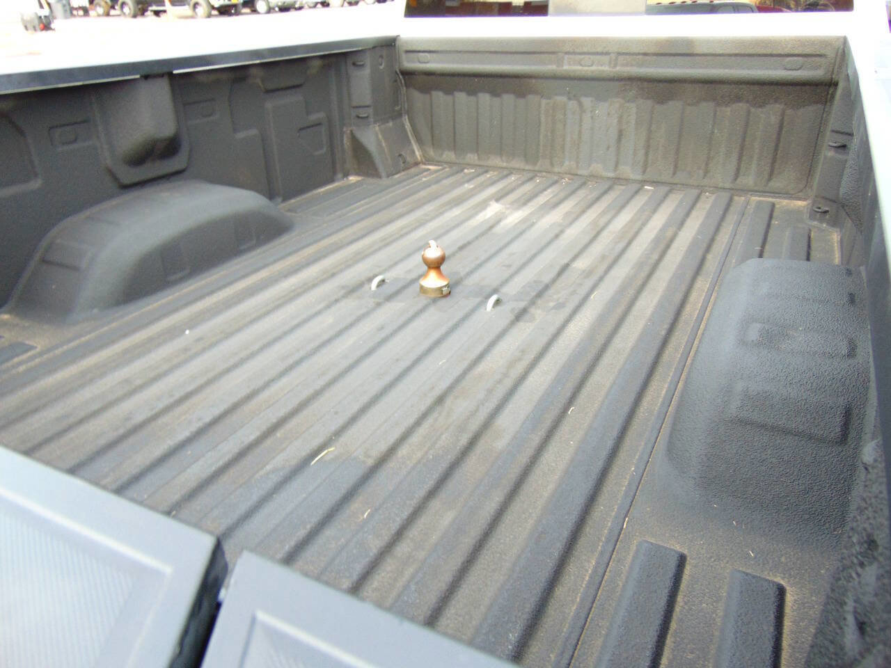 Used 2021 GMC Sierra 3500 SLT w/ SLT Convenience Package image 35