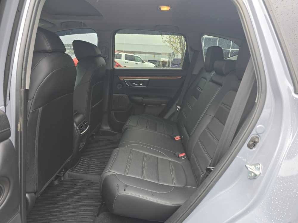 Used 2021 Honda CR-V Touring image 16