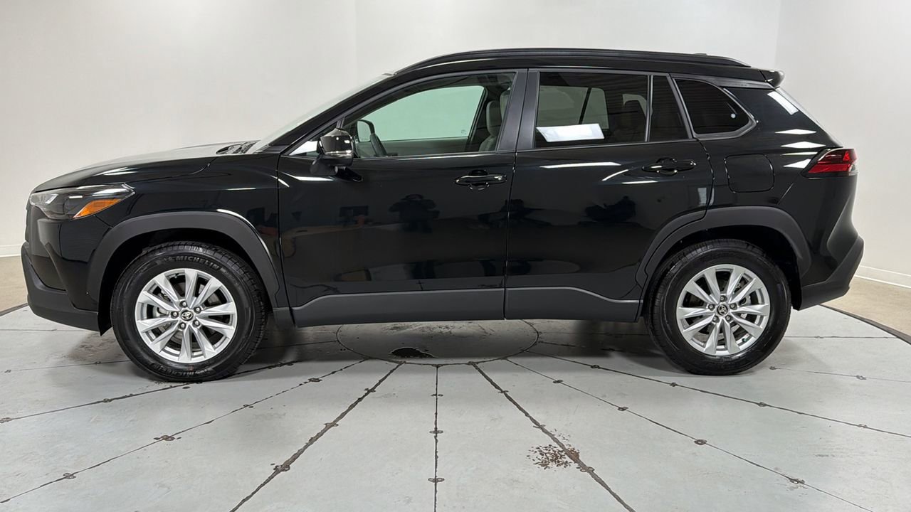 Certified 2026 Toyota Corolla Cross LE image 8