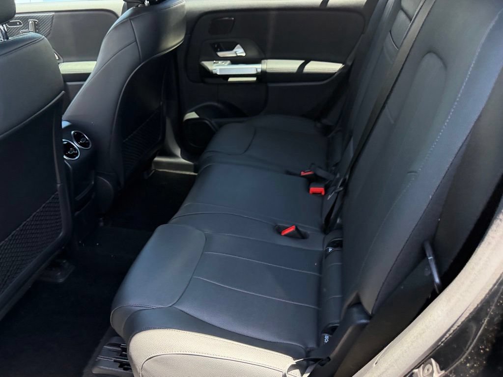 Used 2024 Mercedes-Benz EQB 300 4MATIC image 29