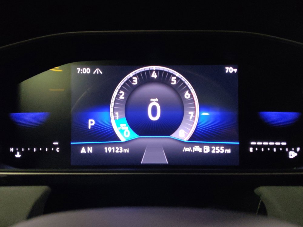 Used 2025 Volkswagen Jetta SE image 23