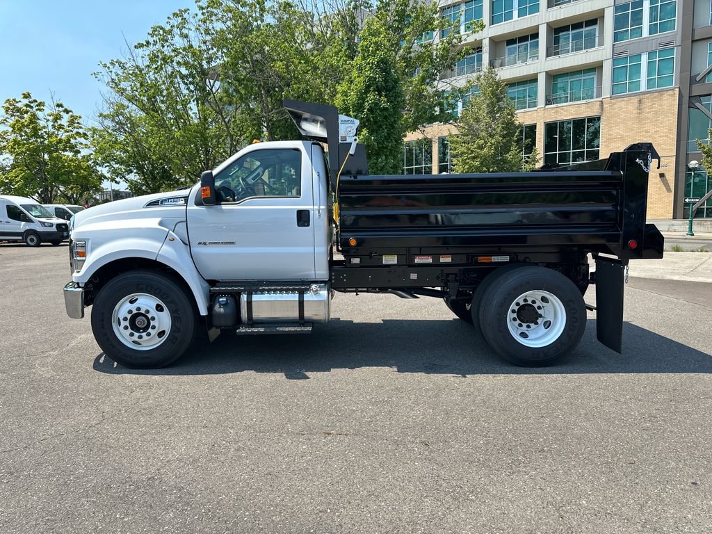 New 2027 Ford F650 2WD Regular Cab Super Duty image 3