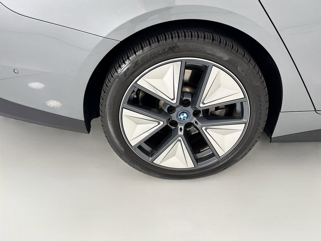 Certified 2023 BMW i4 eDrive40 w/ Premium Package RWD image 32